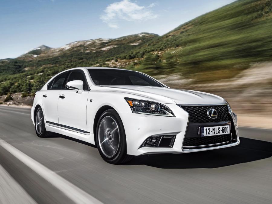  Lexus LS600h F-Sport 2012 года  (EU) (фото 1 из 16)